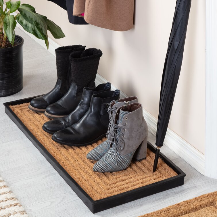 Natural & Recycled Rubber Boot Tray with Tan & Black Chevron Coir Insert, Size: 24.5 inch x 14 inch