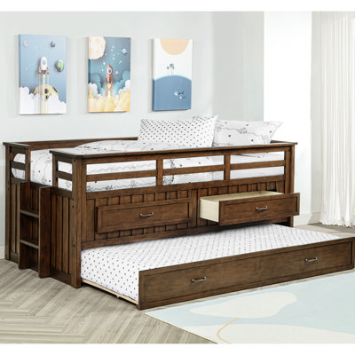 Lit simple brun moyen avec lit gigogne, structure en bois de pin, deux tiroirs fonctionnels, garde-corps et ensemble de lattes pour une chambre à coucher avec accès sécuritaire, support de rangement moderne