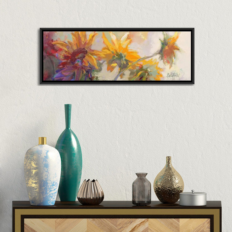 «Three Long Blossoms», reproduction sur toile, H 9 po x l 12 po x P 36 po, Toile encadrée noire