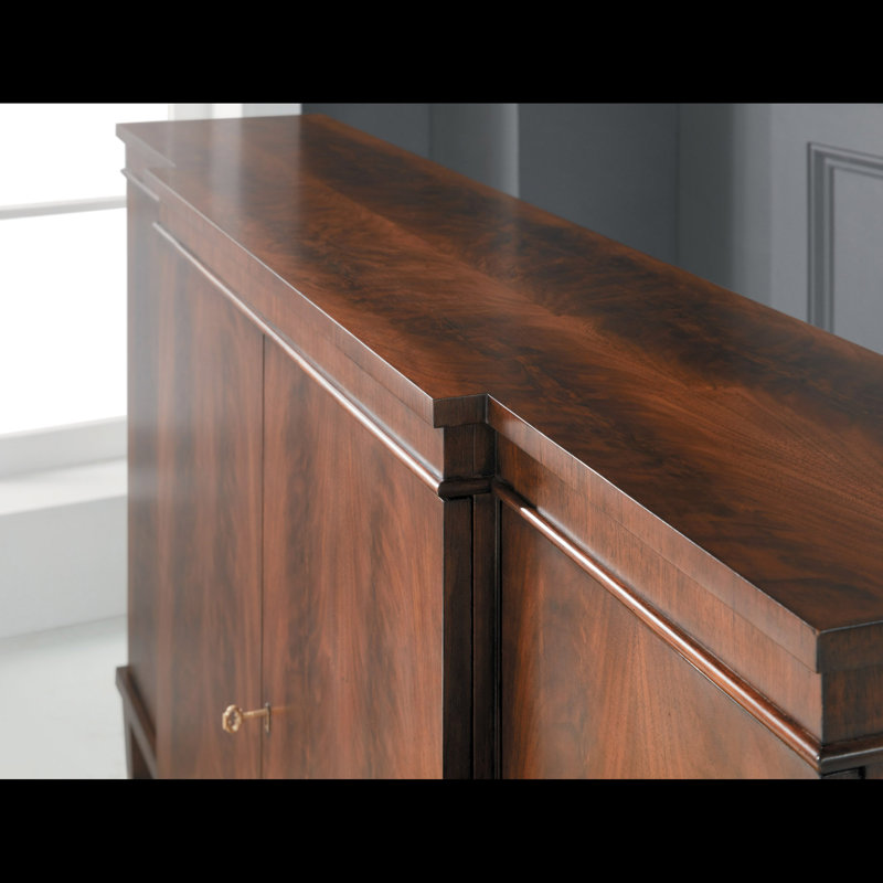 Armoire d'appoint Breakfront