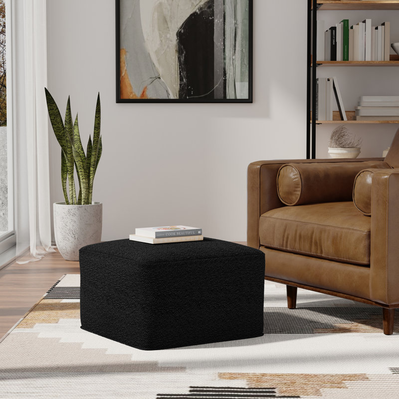 Pouf carré rembourré Hisaki l 24 po Hisaki, Noir