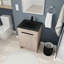 Meuble-lavabo autoportant de 24 po avec lavabo en céramique et 2 portes d'armoire à fermeture en douceur