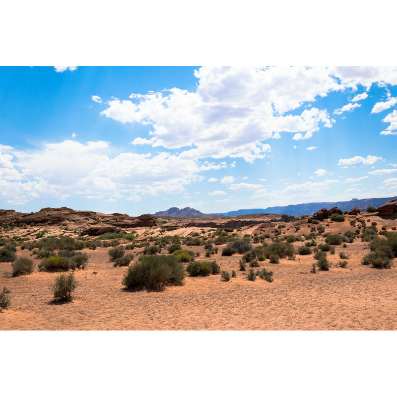 «Desert Landscape» par Konoplytska - Photographie sur toile tendue, H 24 po x l 36 po