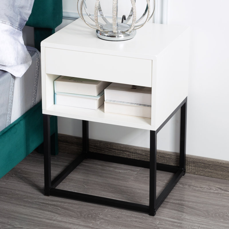 Table de chevet 15,91 po