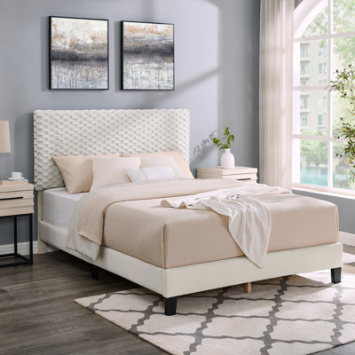 Lit plateforme tapissier Findlay Plush