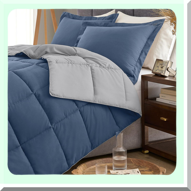 Reversible Comforter Set - Queen Size - Lightweight Down Alternative Bedding Set - All Season Soft Comforter with 2 Shams - 3 Piece Bed Set