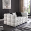 Luxueux canapé Marshmallow Boucle avec coussins moelleux, pour plus de confort et de style dans n'importe quel salon-139473429