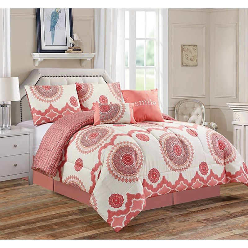 Polyester Standard Geometric Shapes Comforter