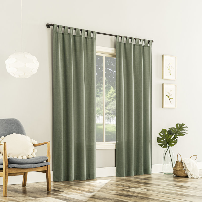 Panneau de rideau simple semi-transparent en polyester - Basics by Wayfair ™, L 40 po x L 95 po, Vert mousse