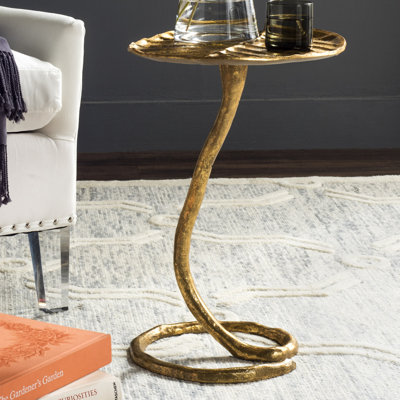 Medora Figurine End Table by House of Hampton