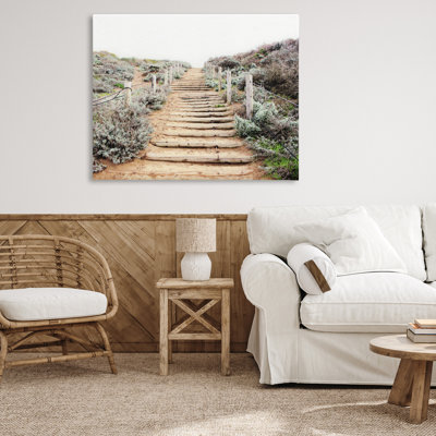 Toile d'escalier en bois vers le ciel, design par Leah Noel Art
