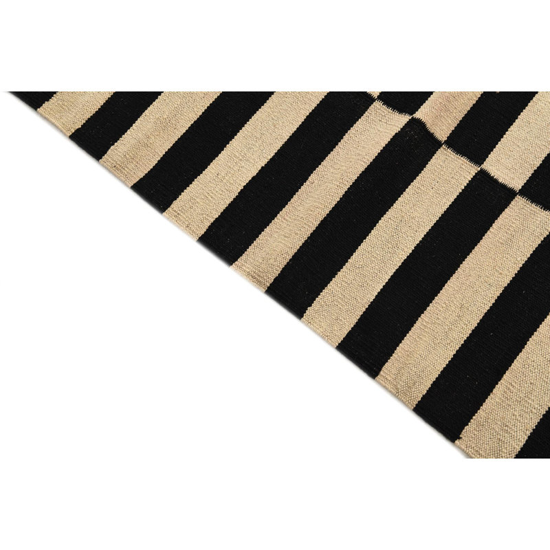 Tapis noir et blanc 3x5 Petrella