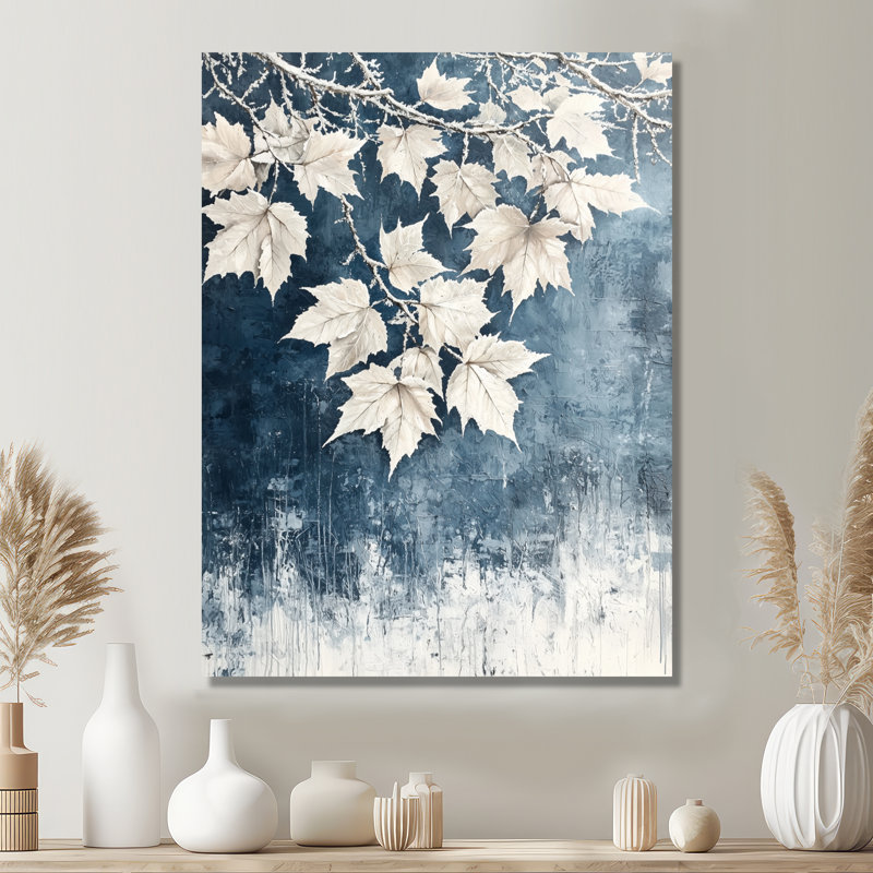 «White Frosted Leaves Branches IV» - art mural feuilles, H 44 po x l 34 po, Toile tendue, Ne s’applique pas
