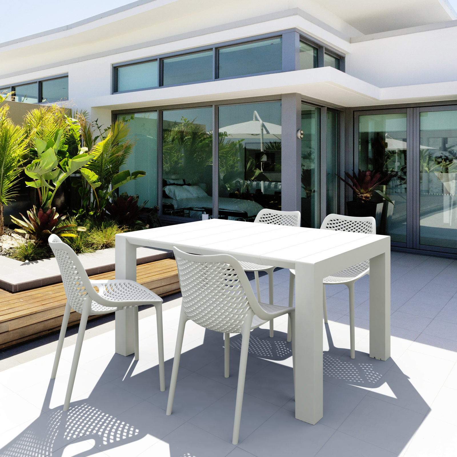 Asherton 39" Patio Dining Set, White