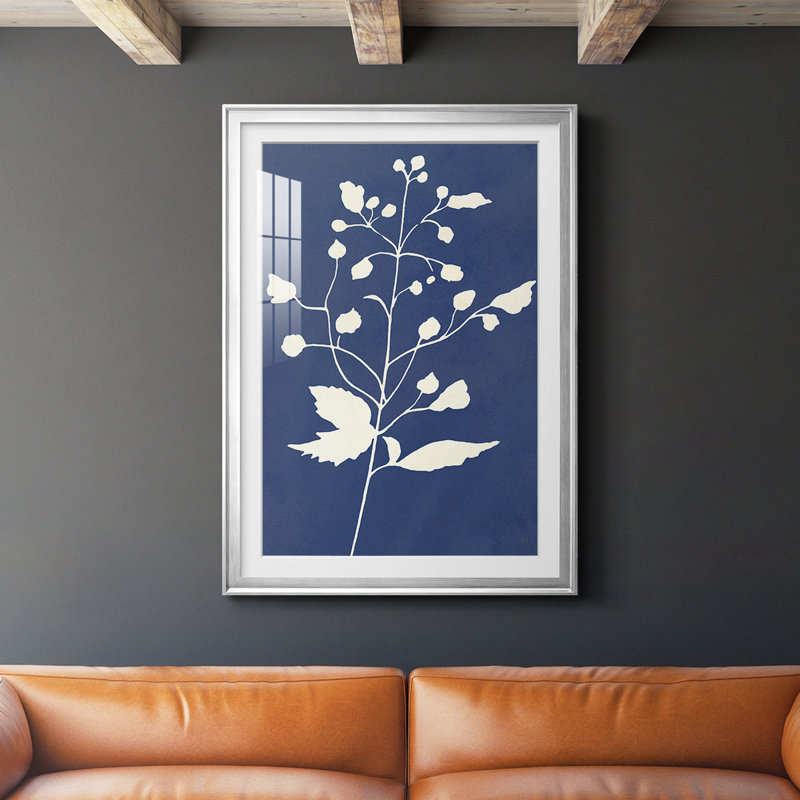 «Night Sky Silhouette II», reproduction encadrée de qualité supérieure - prête à être accrochée, Argent
