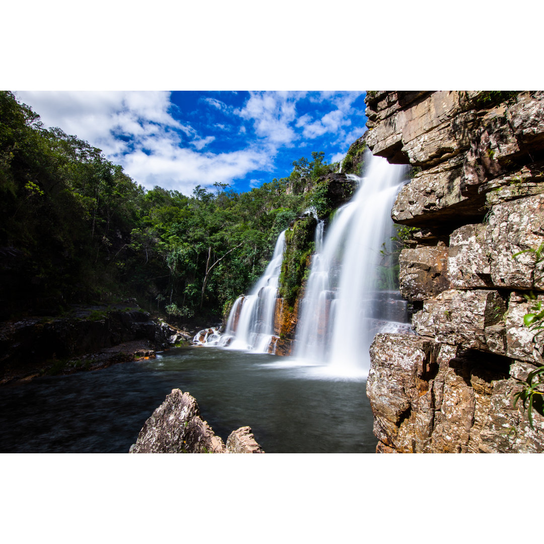 Leinwandbild Die Schönheit des Almecegas I Wasserfalls, Chapada Dos Veadeiros, Brasilien