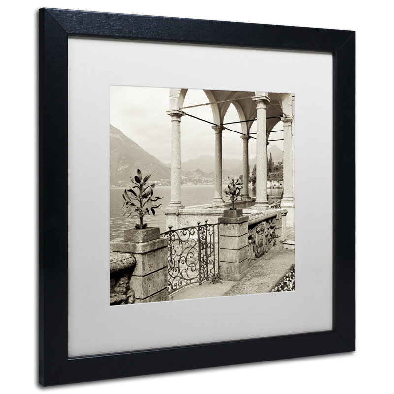 Alan Blaustein, «Lombardy VII», reproduction de photo encadrée, H 16 po x l 16 po x P 0,5 po, Toile avec cadre brun, Blanc