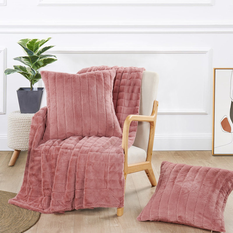 Jeté en fausse fourrure Luxury, 50 po x 60 po, Rose cendre