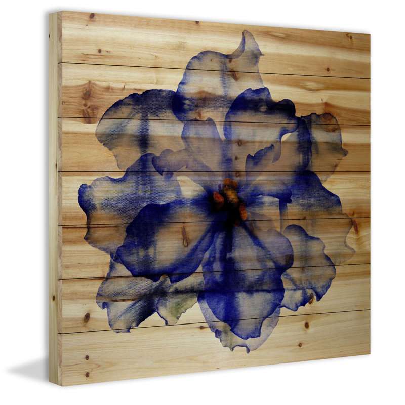 « brillante blue pétales » par parvez taj,, reproduction d’art sur bois de pin naturel, H 40 po x l 40 po x P 1,5 po