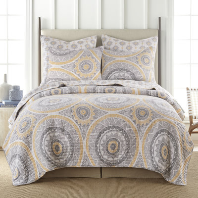 Luiza Ochre Quilt Set