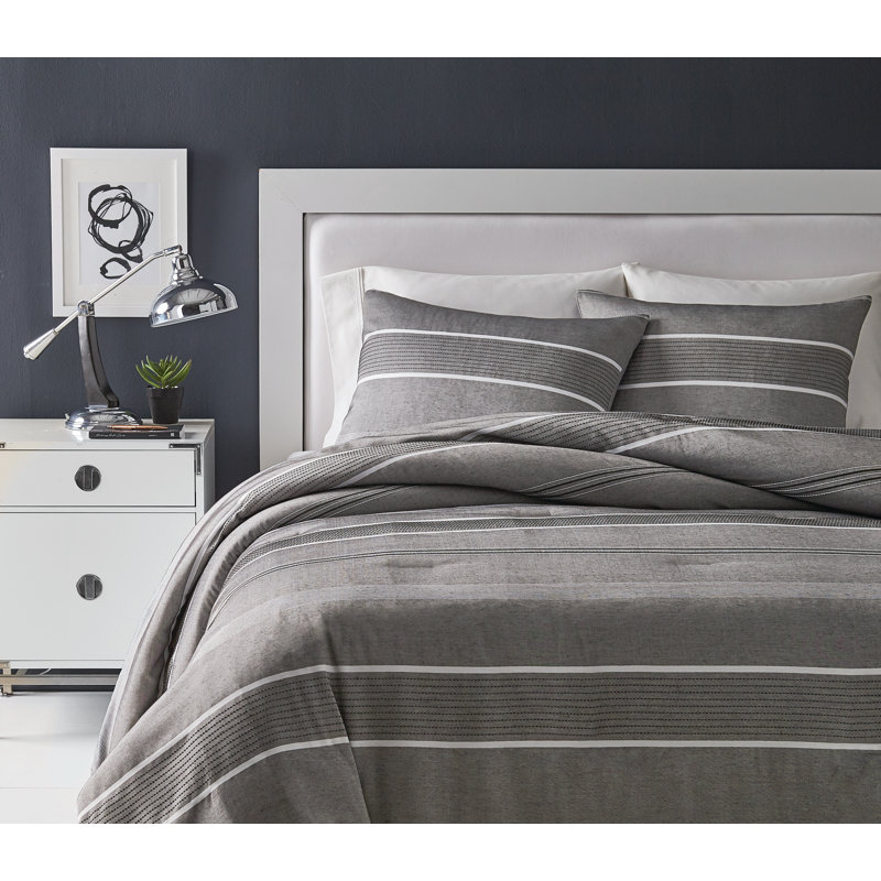 Reardon Collection Gray/White 3 Piece Comforter Set, Queen Comforter + 2 Standard Shams