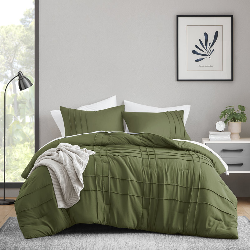 Porter Soft Washed Pinch Pleated Comforter Set, Queen Comforter + 2 Standard Shams, Olive Green