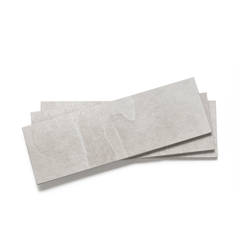 Carrelage de sol et mural en porcelaine mat Slate Réserve 4 po x 12 po, Light Grey