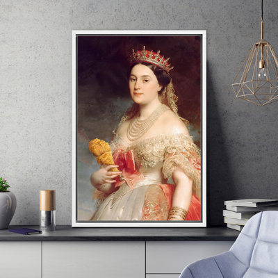 " Queen With Crown And Dress "