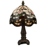 Roseborder Table Lamp