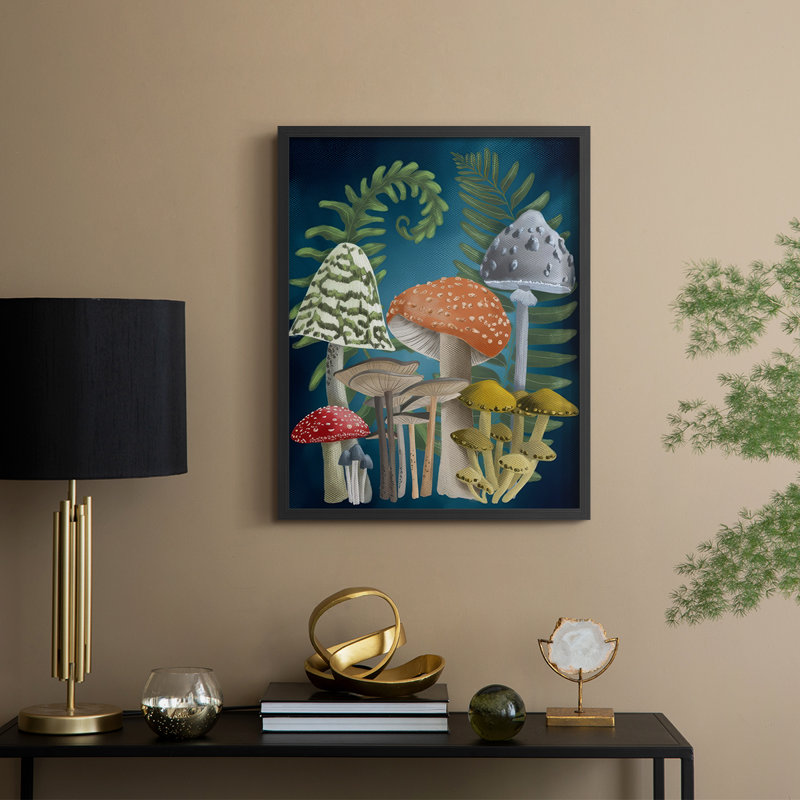 Récolte de champignons I, reproduction encadrée - bois massif, Noir, noir, noir, noir, H 11 po x l 9 po
