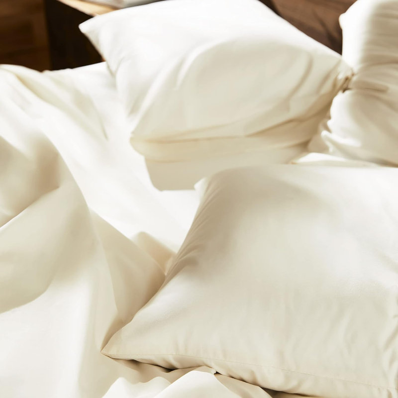 Luxury Percale Pillowcases - Set Of 2, Standard Size In Cream - 100% Long Staple Cotton With Envelope Closure