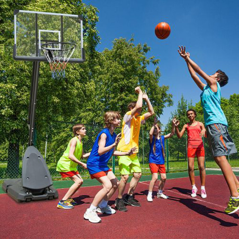 Panier de basketball réglable en hauteur