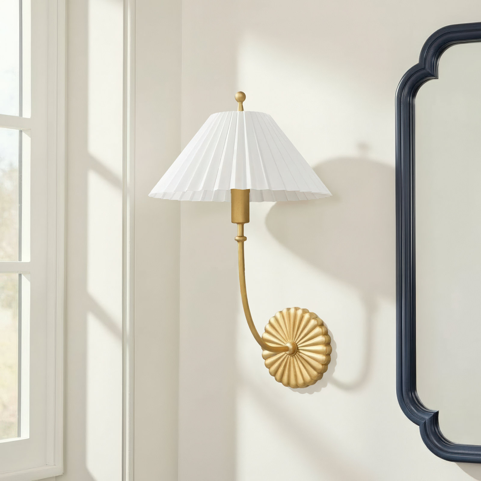 Gazania Single Light Glass Dimmable Wallchieres