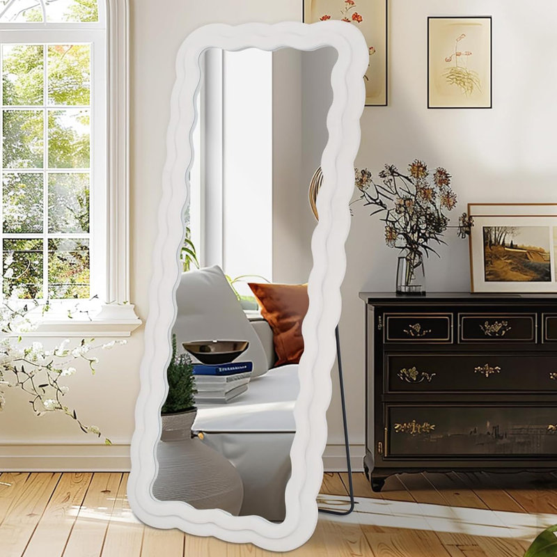 Miroir pleine grandeur ondulé, 63 po x 24 po