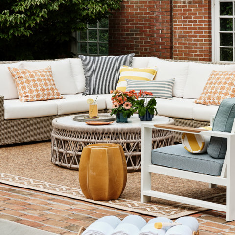 Outdoor Sofa & Sectional Sale