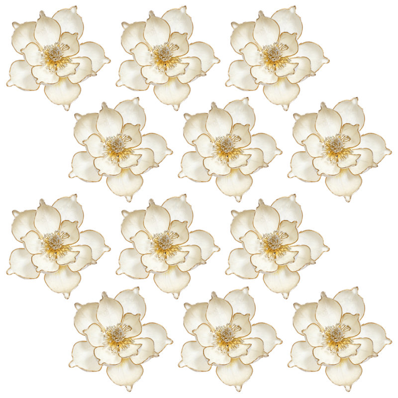 Holiday Magnolia Clip, 5 Inches