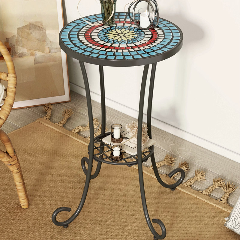 Table d'appoint de patio avec tablette