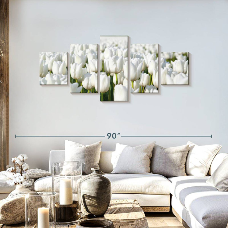 Tulipes blanches sans fin, H 30 po x l 68 po