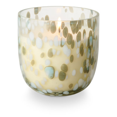 Bougie parfumée sous le soleil