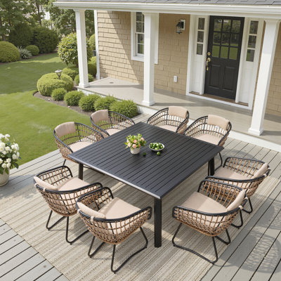 Ensemble repas pour 8 personnes en aluminium avec coussins amovibles et trou pour parasol