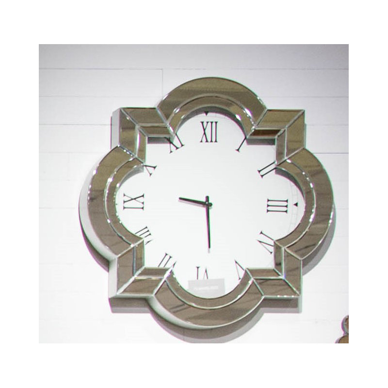 Horloge murale quadrilobe