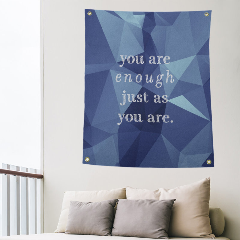 Tapisserie «Polyester You Are Enough» en polyester, H 36 po x l 26 po, Saphir