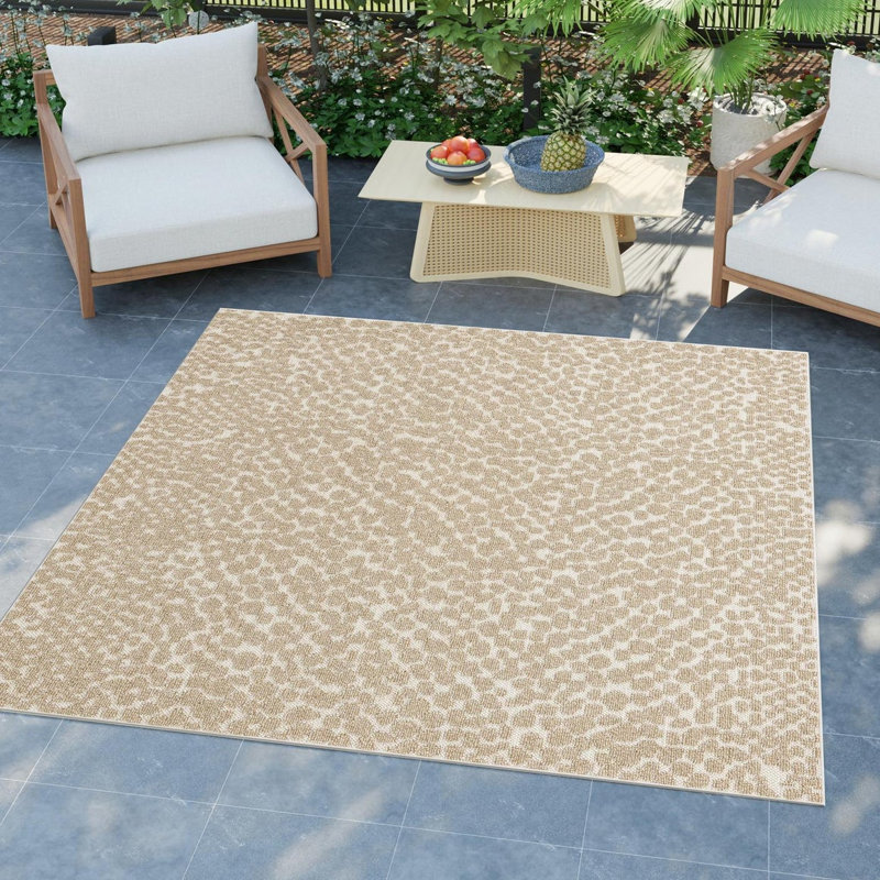 Gurjot Indoor/Outdoor Area Rug, Square 7'10"