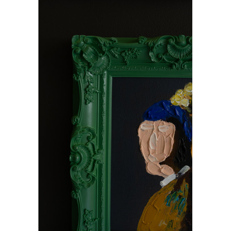 ENSEMBLE DE TROIS PORTRAITS ENCADRÉS EN ACRYLIQUE