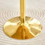 Table ronde en verre brun clair de luxe de 35 pouces de diamètre. Pilier en métal doré. Négociation, table basse, table de salle à manger. Convient aux petits espaces de salle à manger de 2 à 4 personnes.