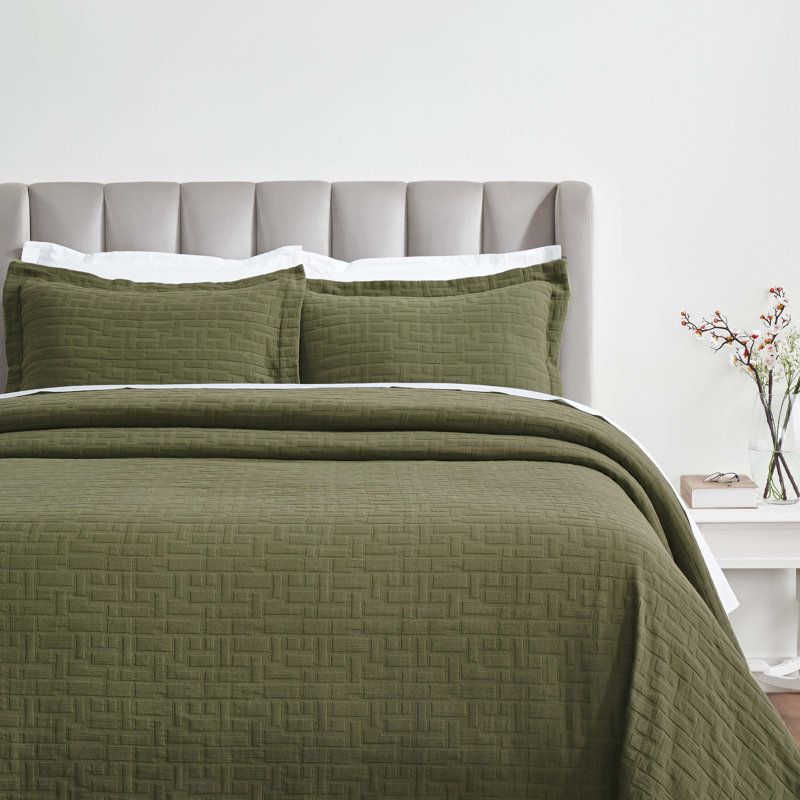 Madrid Cotton Medium Weight Geometric Matelasse Bedspread And Sham Set, King Bedspread + 2 King Shams, Olive Green