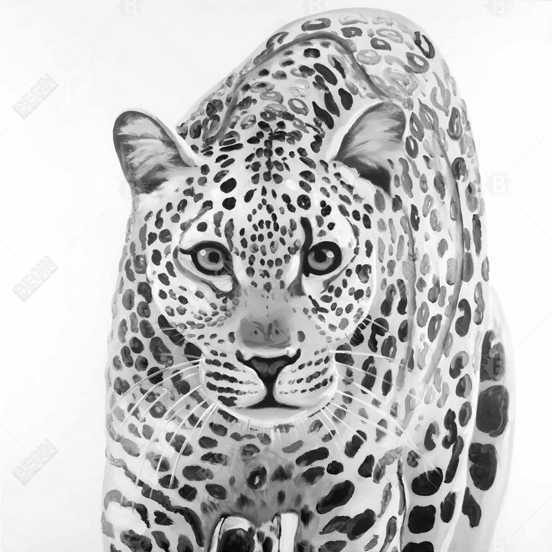 Leopard ready to attack - 20"x20" Throw pillow cover - Poly twill - Print on demand, 20"H x 20"W
