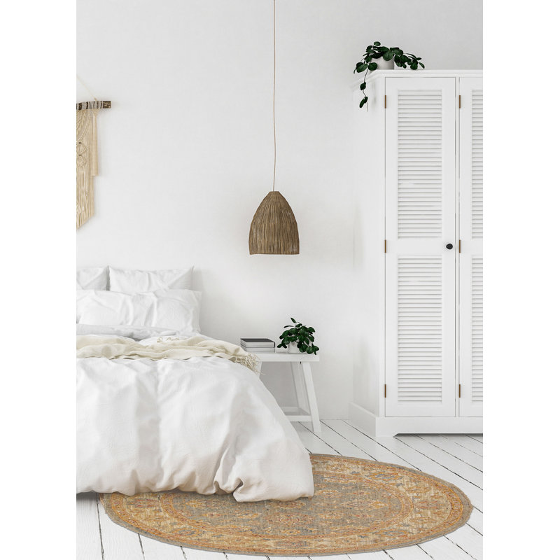 Tapis gris Marnisha 4 pi 2 po x 4 pi 2 po