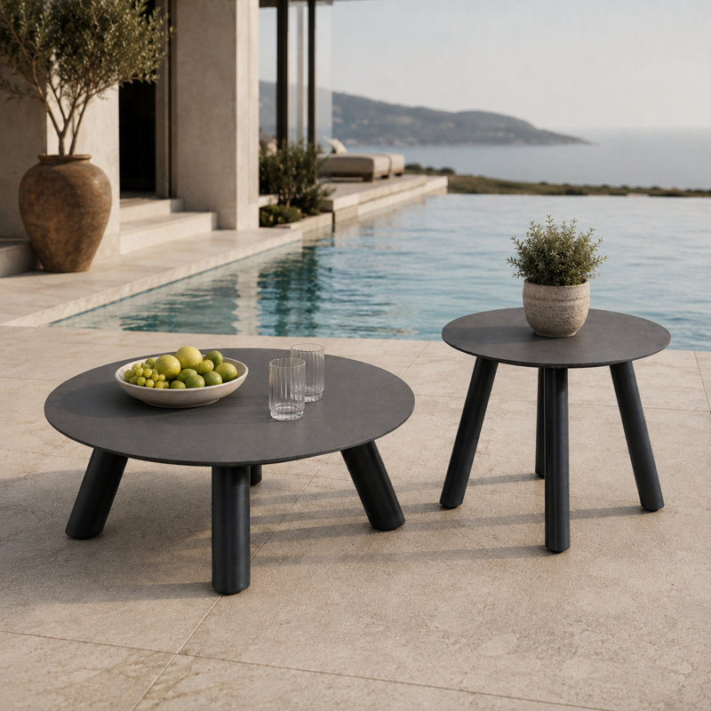Ensemble de 2 tables basses gigognes d'extérieur avec plateaux en pierre frittée, structure en aluminium imitation bois, tables d'appoint pour patio