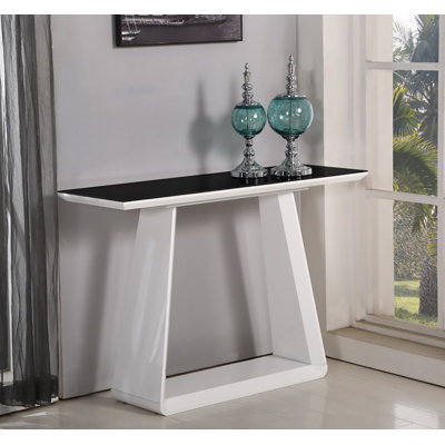 Console Hudgens